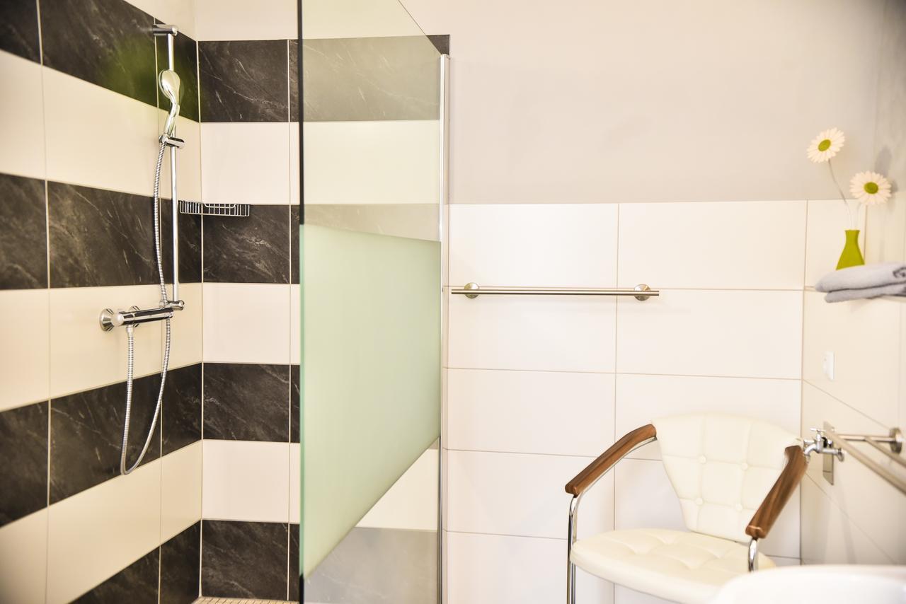 Ferienwohnung Schwarz & Weiss Eisenach Bagian luar foto